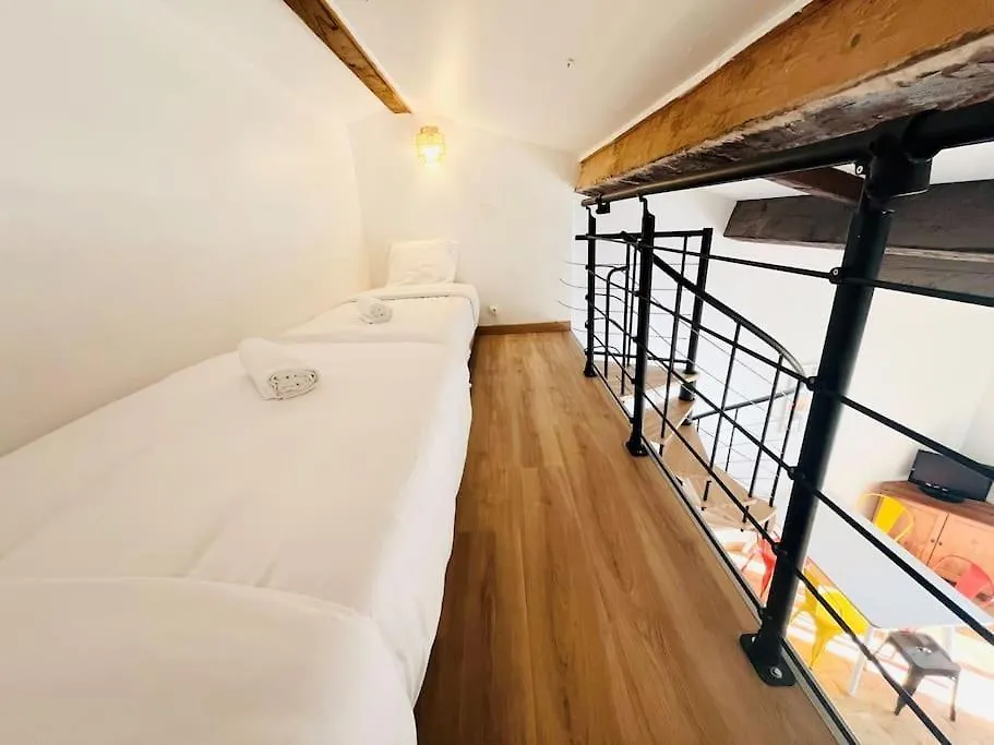 Cosy Appartement, Proche Mer Saint-Cyr-sur-Mer 0*,  Francie