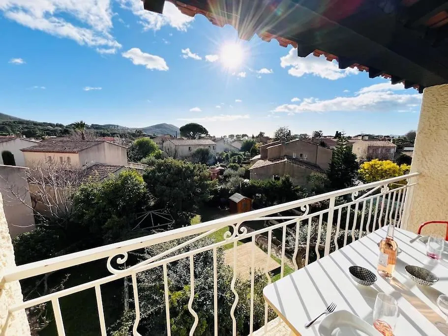 Cosy Appartement, Proche Mer Saint-Cyr-sur-Mer